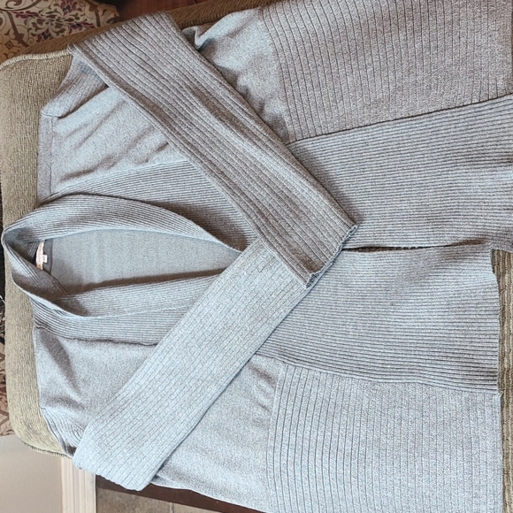 Linda Mathews Ribbed Cardigan - Picture 13 of 13